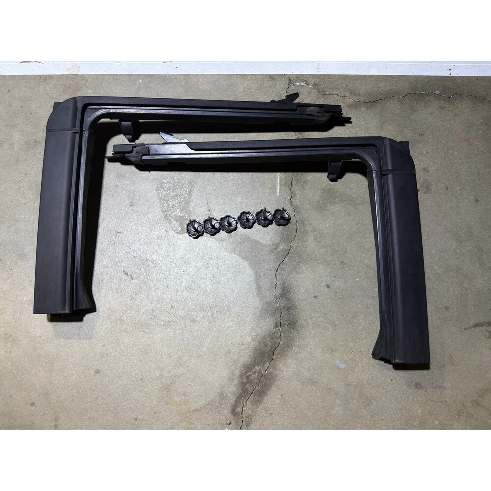 2007-2010 Jeep Wrangler OEM 4-Door Surround ONLY REAR Frames JK Soft Top W/knobs